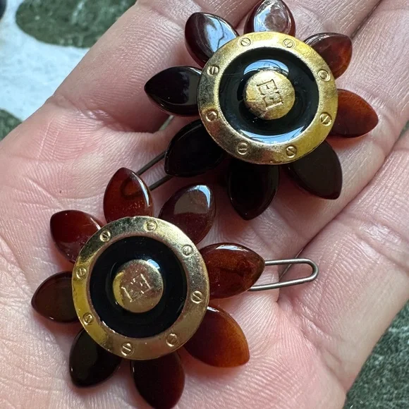 Vtg Auth Escada Gold and Brown Floral hair clips pair - Picture 3 of 10
